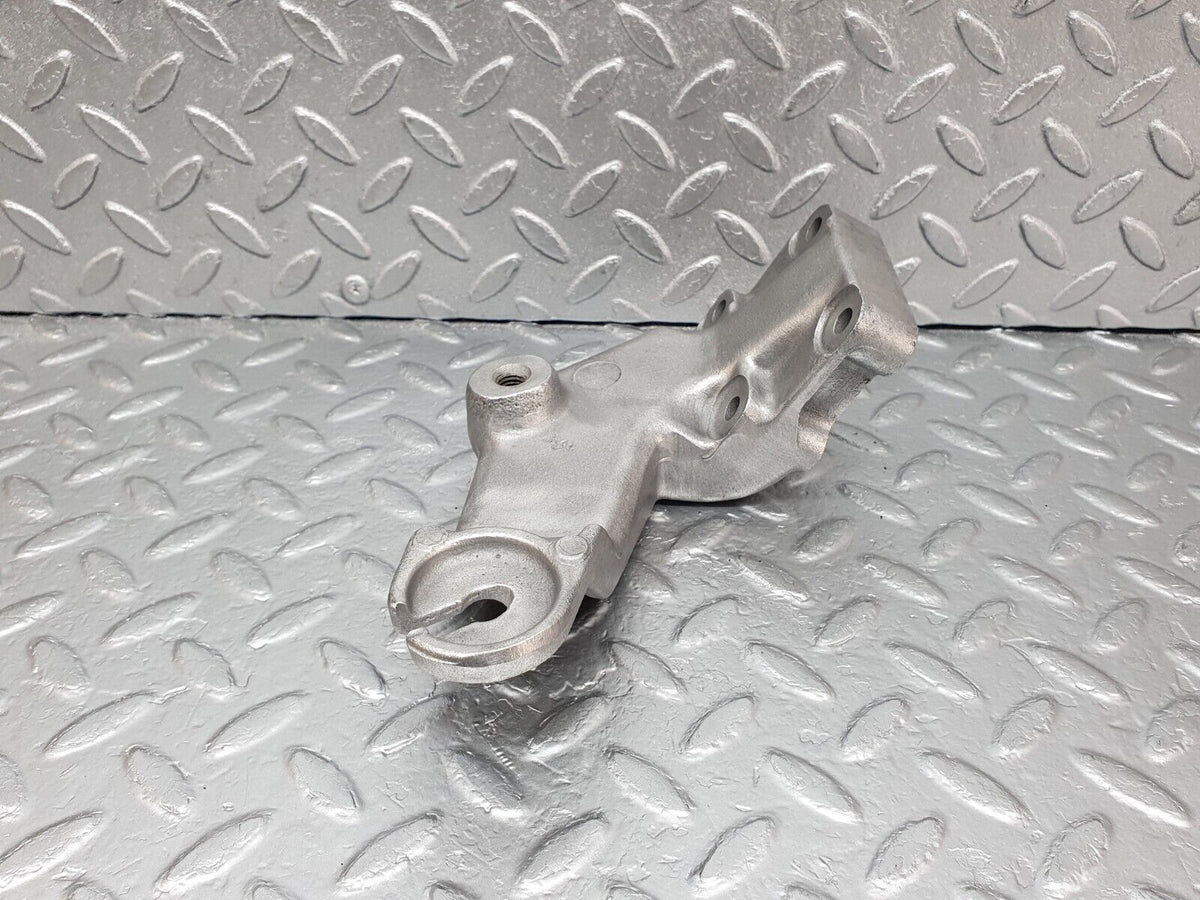 43554 Mercedes-Benz C126 380SEC Coupe Engine Mount Bracket Left A1162235004