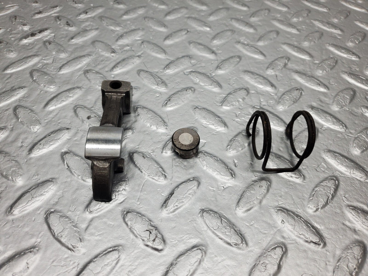 48858 Mercedes-Benz W108 Valve Rocker Arm With Retaining Spring & Tappet