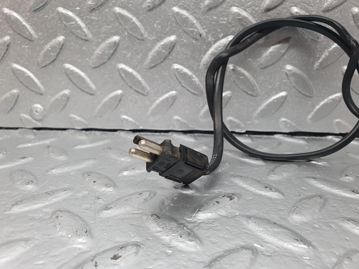 42604 Mercedes-Benz R129 320SL Coupe Temperature Sensor VDO A0125450528