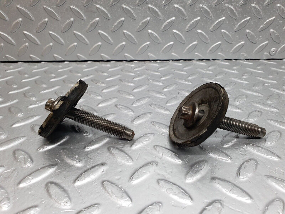 42032 Mercedes-Benz W202 C200 Engine Mount Bracket Bolt 2x