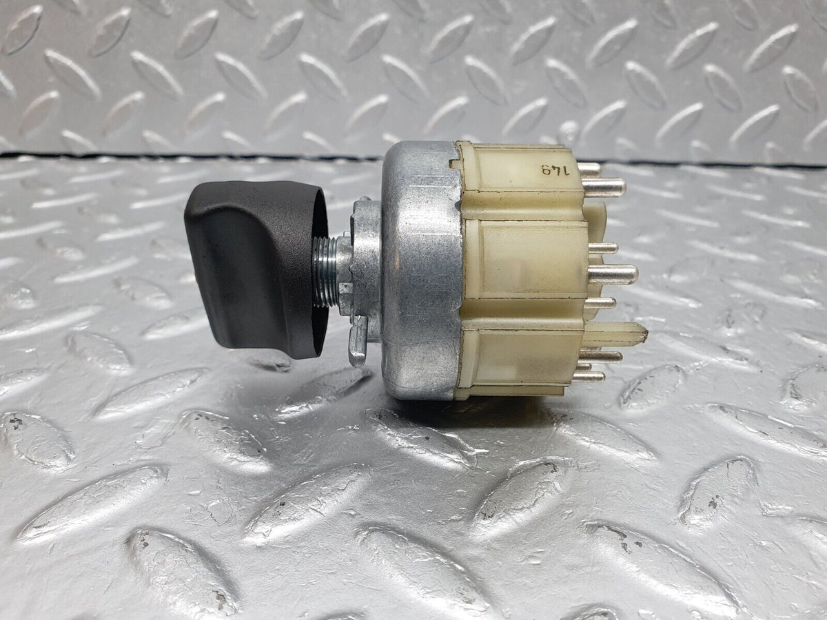 40918 Mercedes-Benz W126 300SE Headlight Switch A0005455404