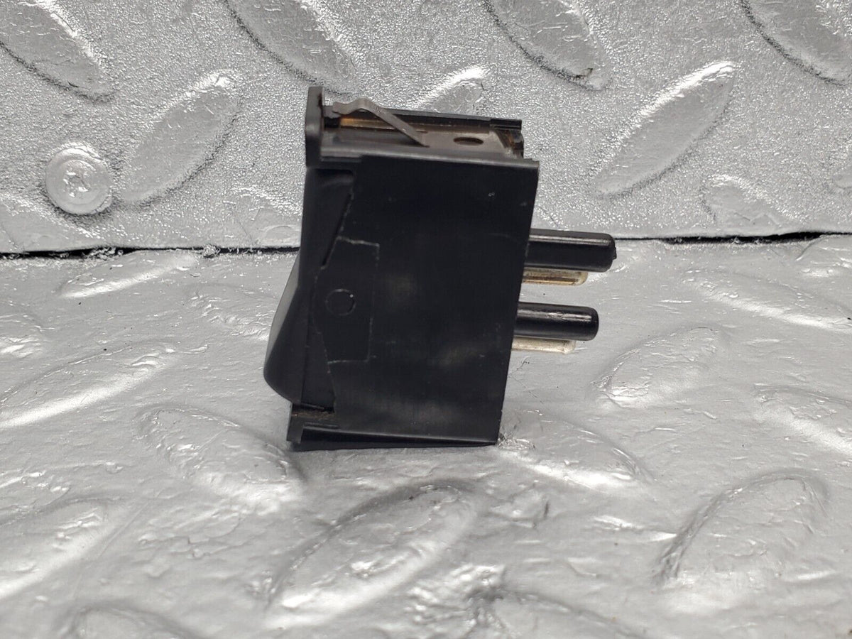 47497 Mercedes-Benz C126 500SEC Coupe Interior Light Switch A0008205910