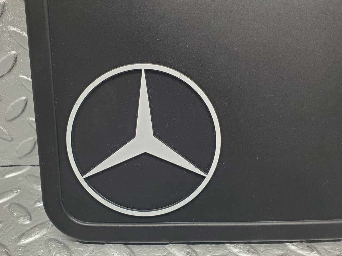 48716 Mercedes-Benz W123 Mud Flap Front Left Side New