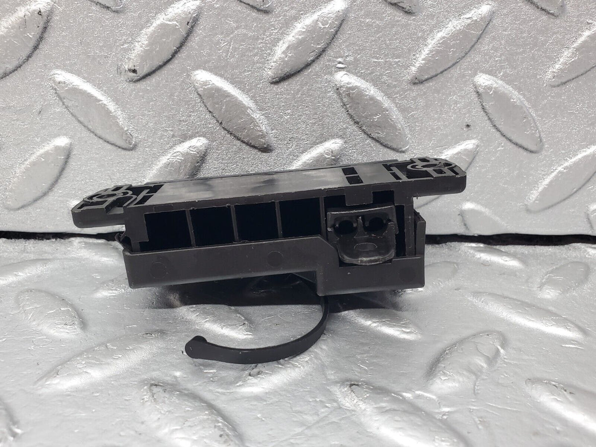 45591 Mercedes-Benz W126 420SE Diagnostic Connector A1265459740