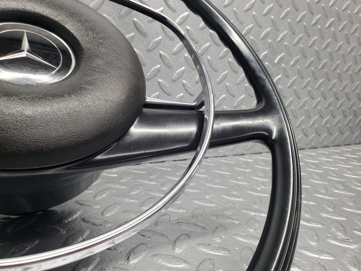 50720 Mercedes-Benz W108 280SE 3.5 Steering Wheel