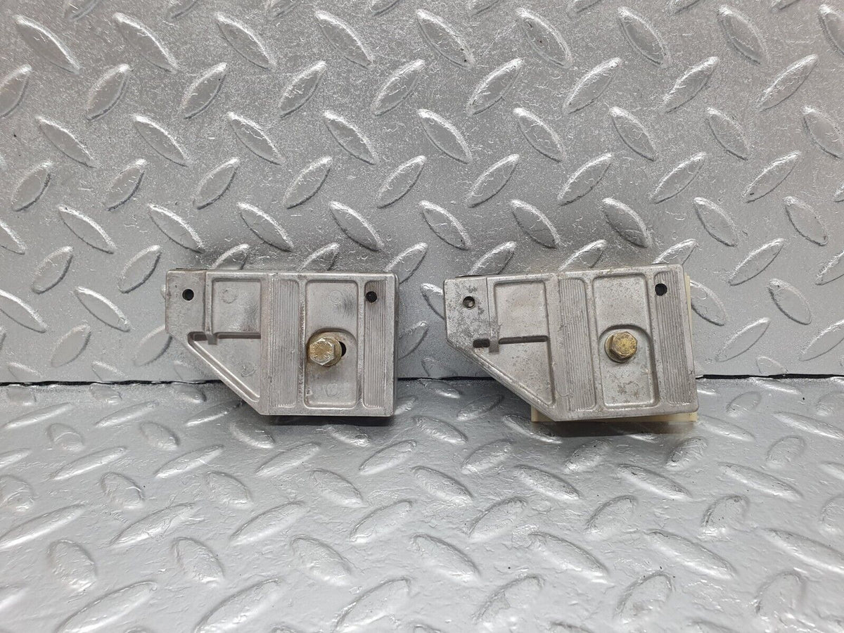 43582 Mercedes-Benz C126 380SEC Coupe Door Window Guide Bracket A1267250332