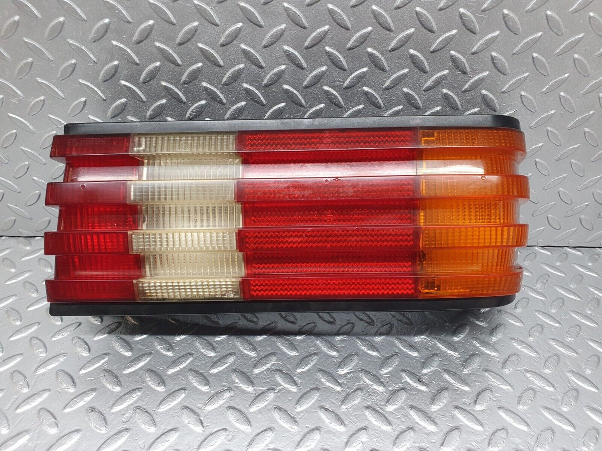 43621 Mercedes-Benz C126 380SEC Coupe Tail Light Right Side A1268201064