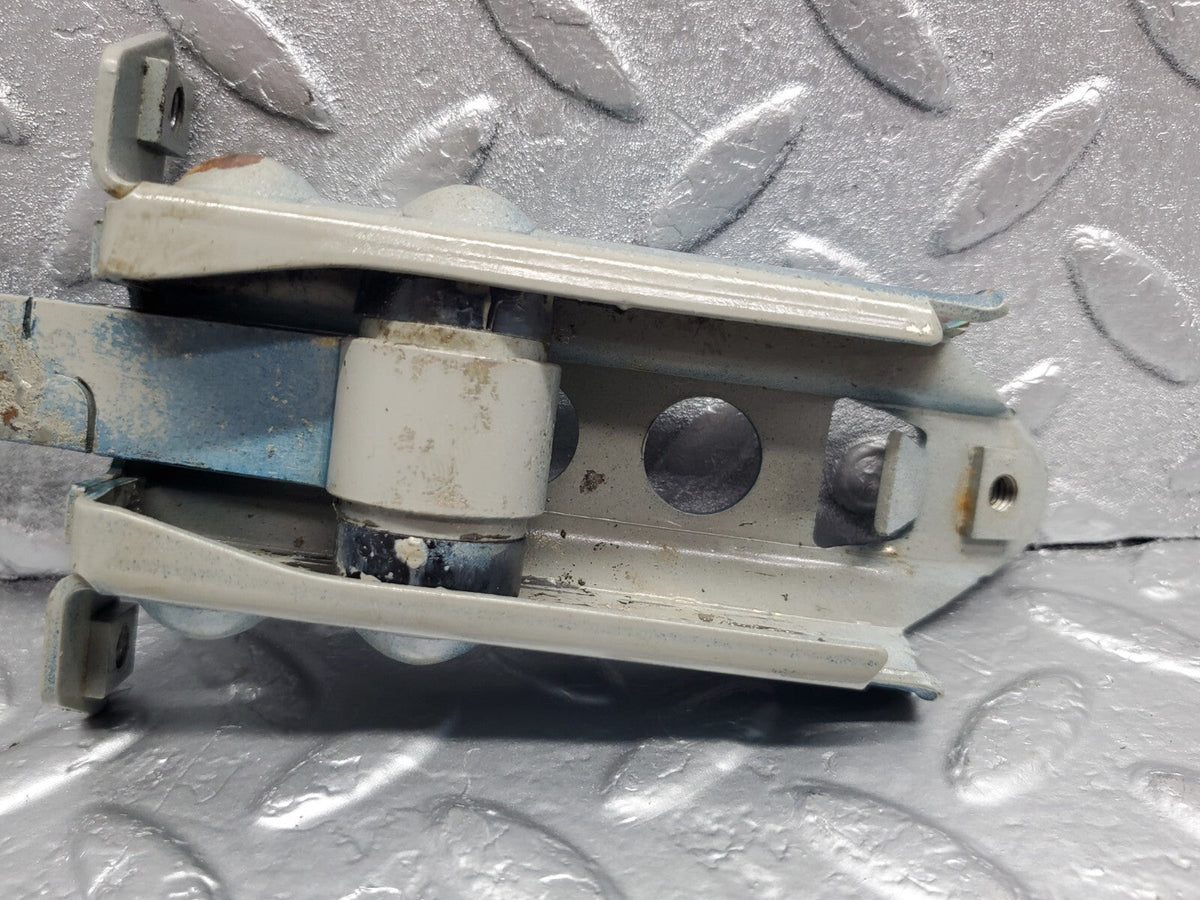 48620 Mercedes-Benz W123 Front Door Safety Check Strap