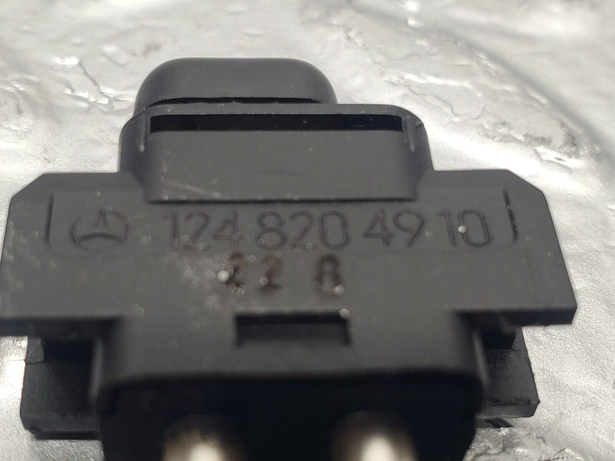 47337 Mercedes-Benz C126 500SEC Coupe Child Lock Control Switch A1248204910