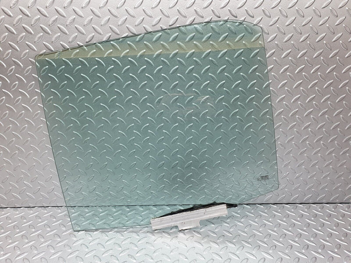41406 Mercedes-Benz W124 200E Rear Left Door Window Glass