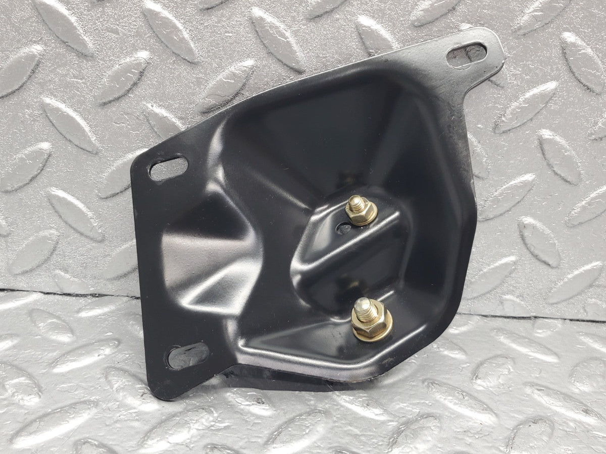 49100 Mercedes-Benz A124 320E Cabriolet Soft Top Support Bracket Left Side