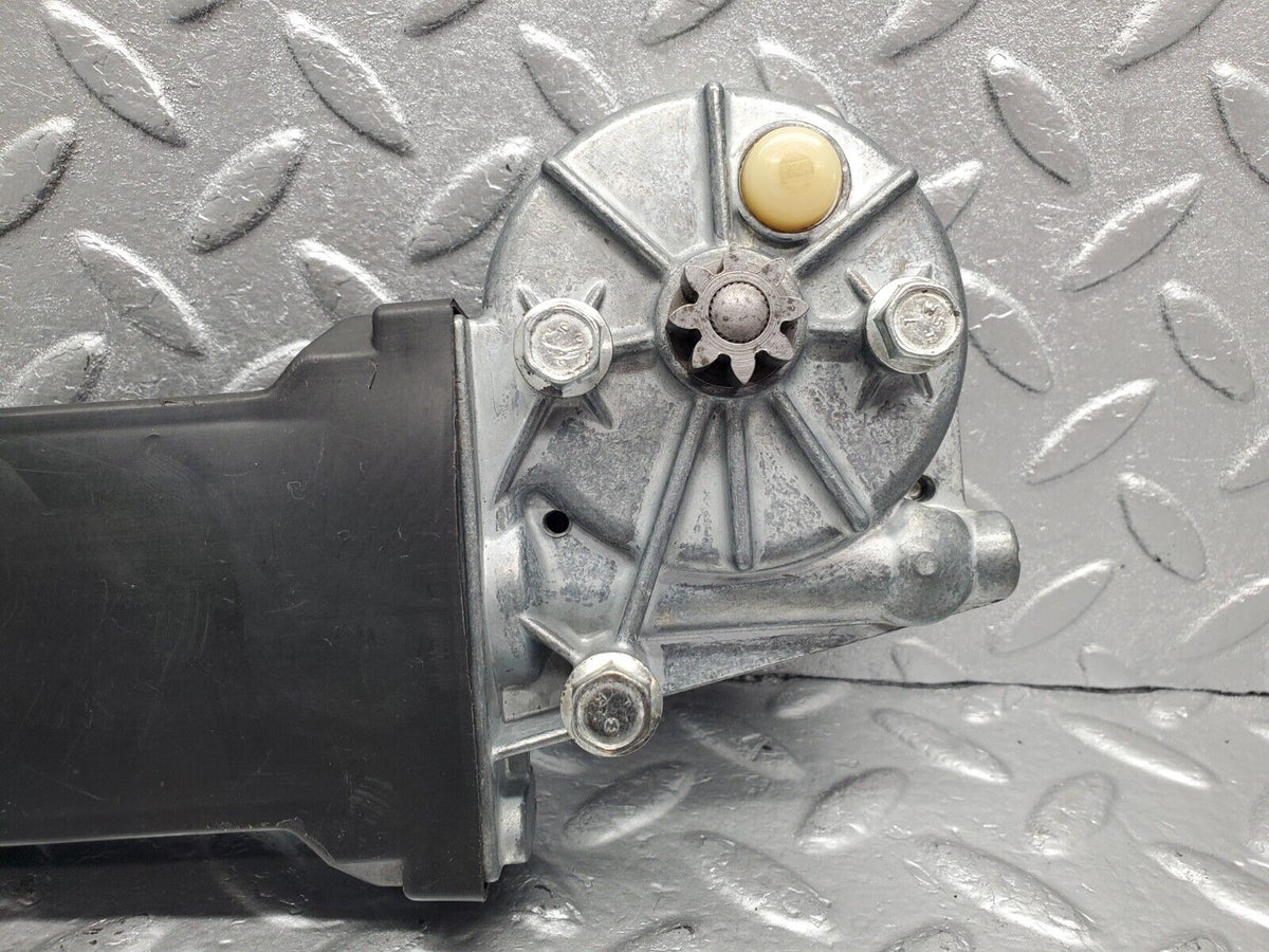 48138 Mercedes-Benz C107 R107 Window Regulator Motor Left Bosch 0130820002