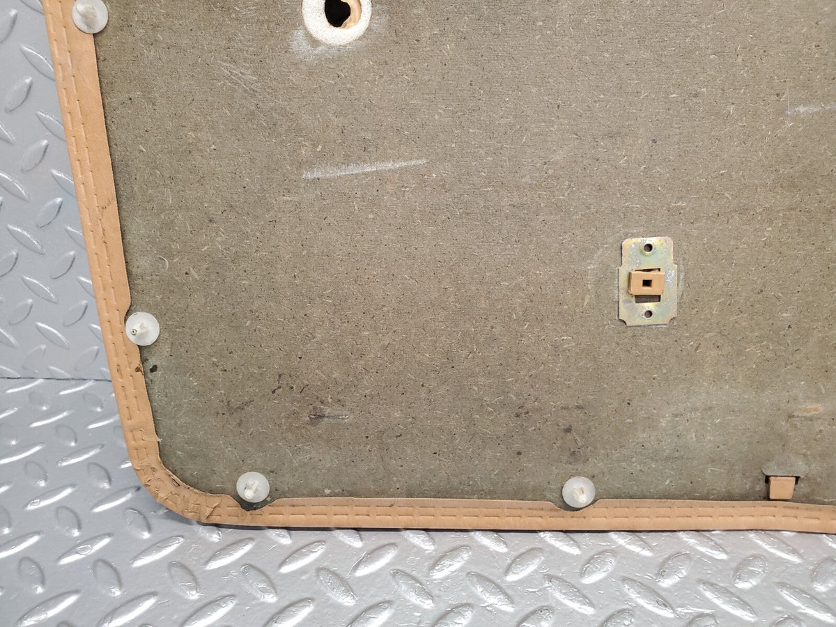 48752 Mercedes-Benz W123 Front Right Door Card