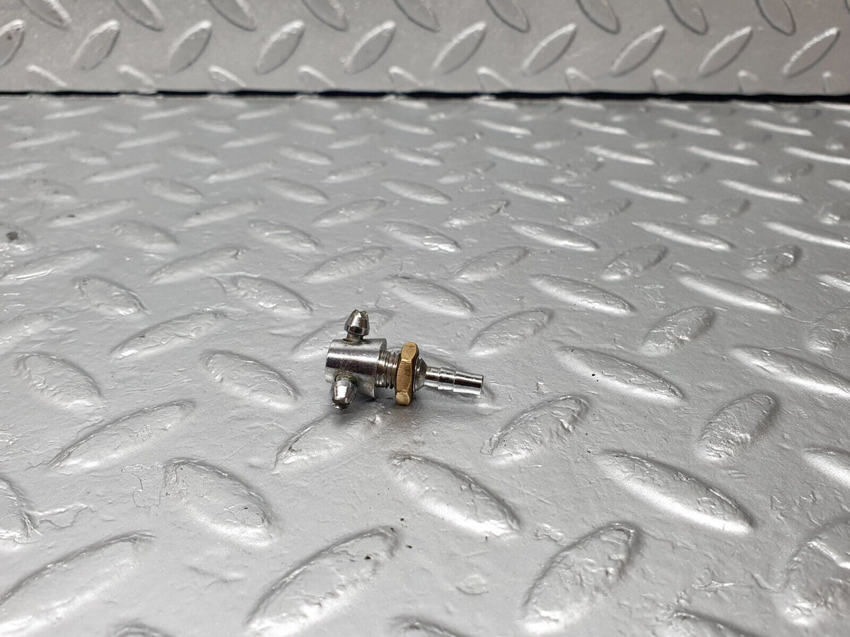 43382 Mercedes-Benz W108 280SE Windscreen Washer Nozzle