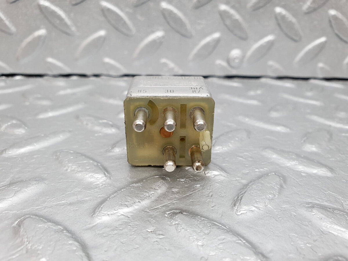 41642 Mercedes-Benz W124 200E Multi Purpose Relay A0015420219