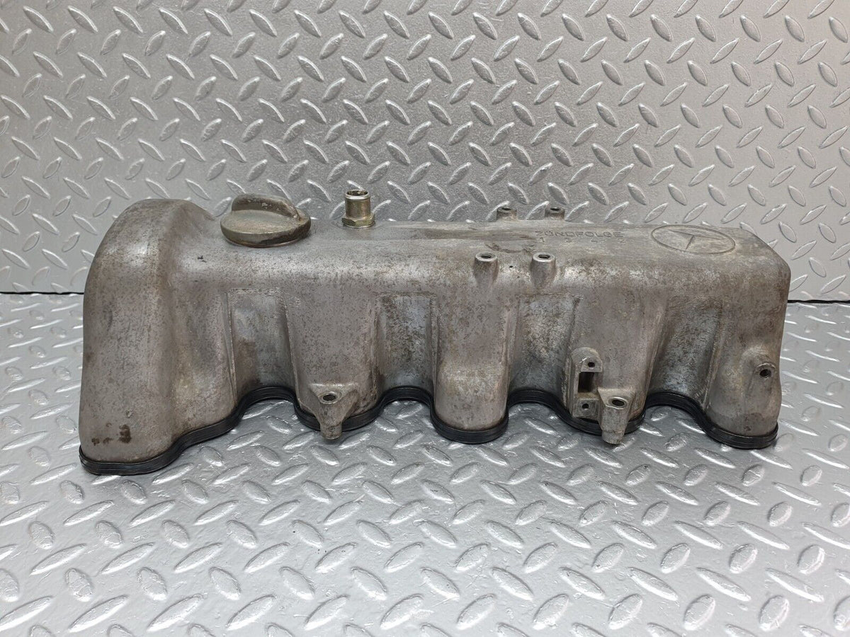 40866 Mercedes-Benz W123 240D Cylinder Head Valve Cover A6160161105
