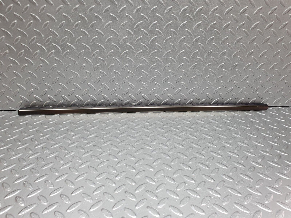 42107 Mercedes-Benz W202 C200 Front Left Door Moulding Trim