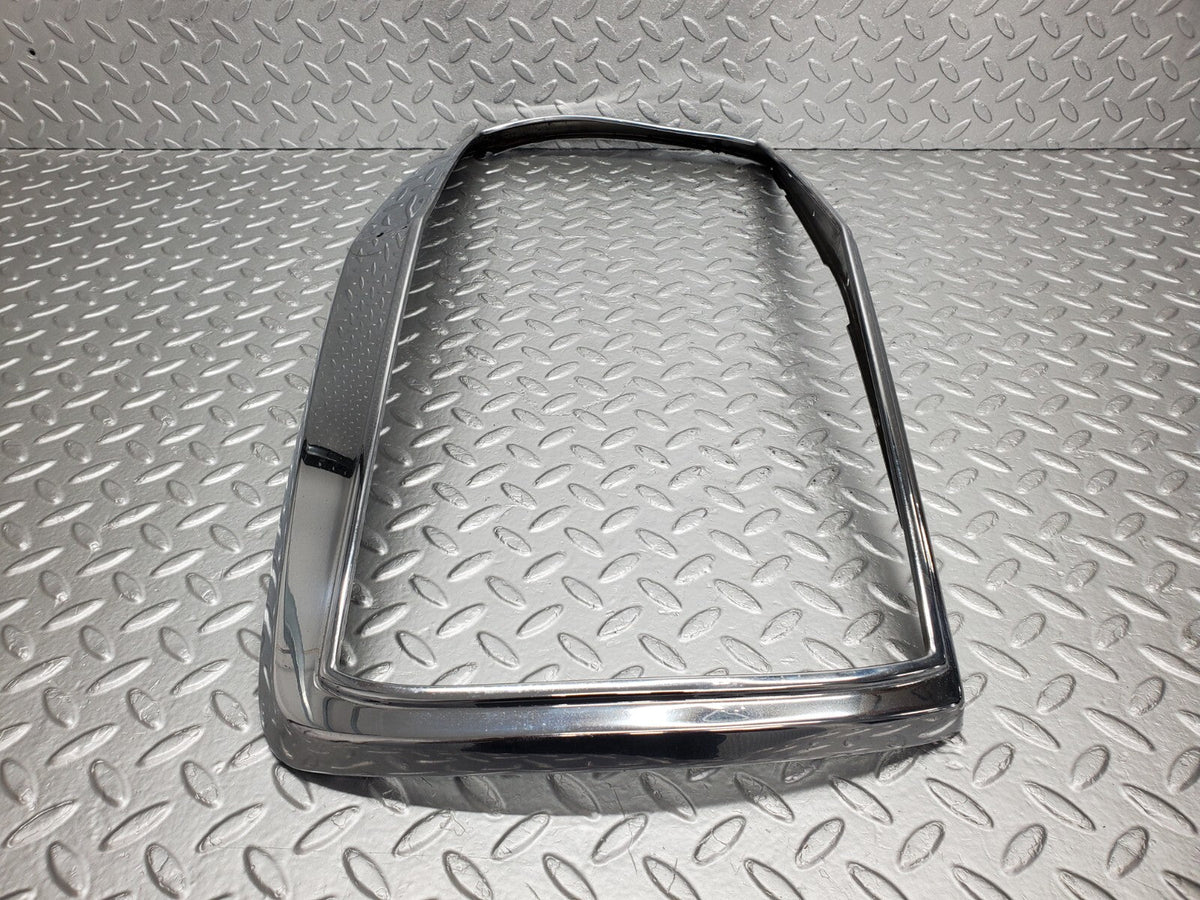 48754 Mercedes-Benz W123 Bonnet Grill Chrome Frame
