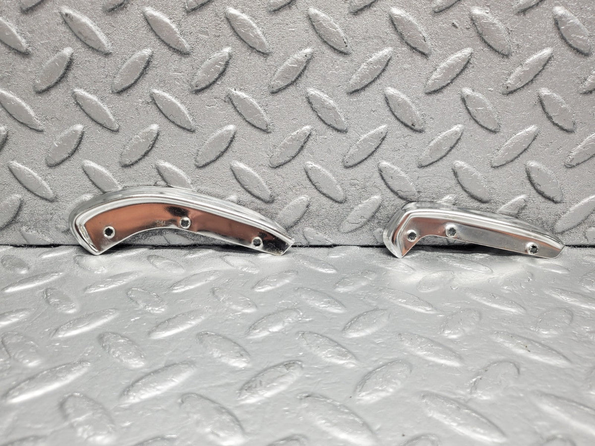 50533 Mercedes-Benz W108 280SE 3.5 Interior Door Handle Chrome Trim Pair Right