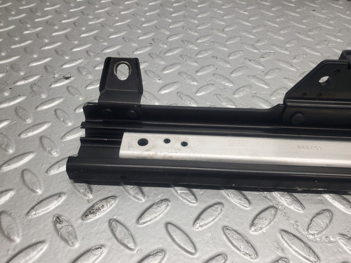 47297 Mercedes-Benz R129 320SL Coupe Front Right Seat Rail 2x A1299100689 A1299100889