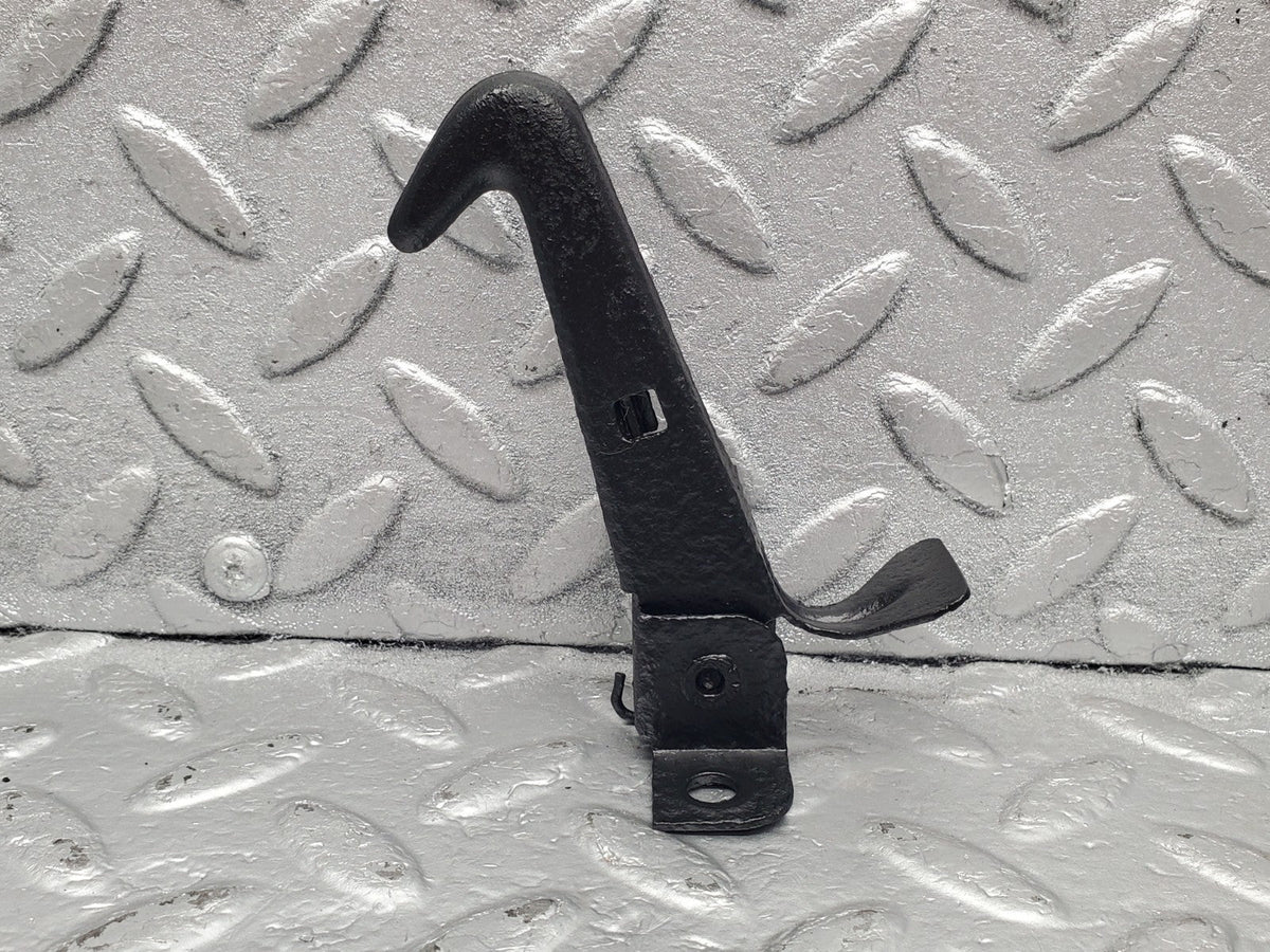 50866 Mercedes-Benz W108 280SE 3.5 Bonnet Safety Latch