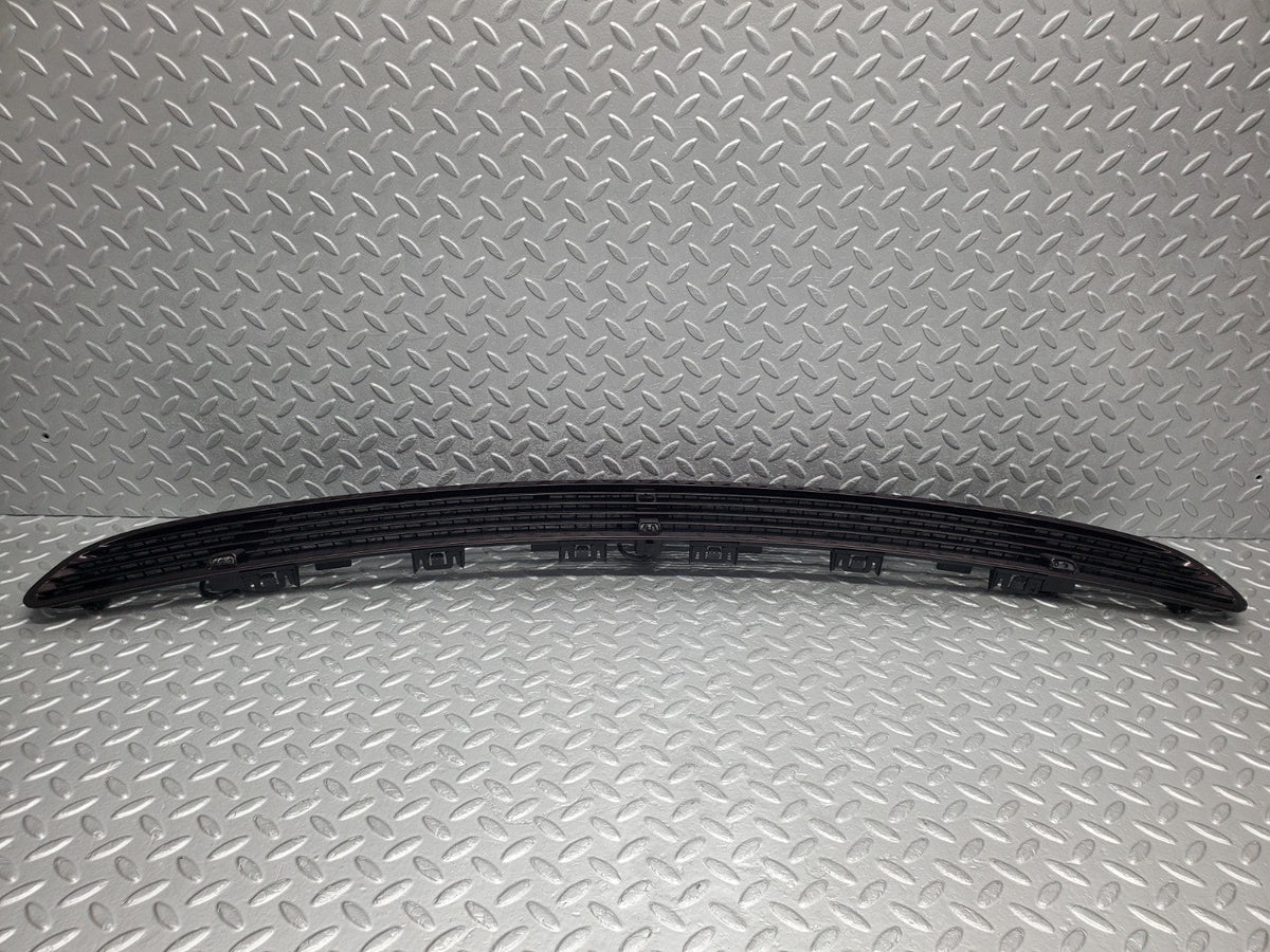 49560 Mercedes-Benz W220 Bonnet Upper Grill & Windscreen Washer Nozzle