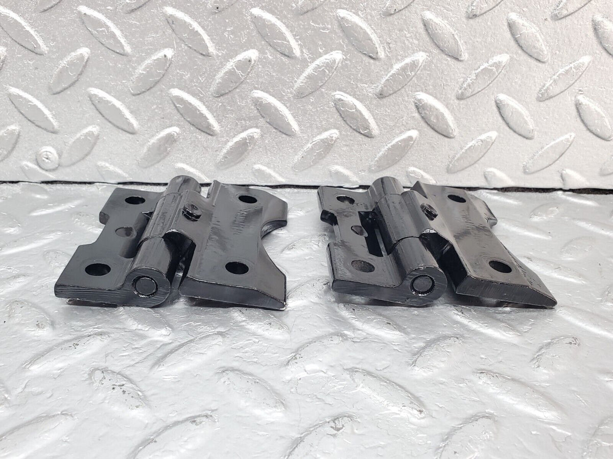 44338 Mercedes-Benz W123 280E Door Hinge Pair Left Side A1237200037