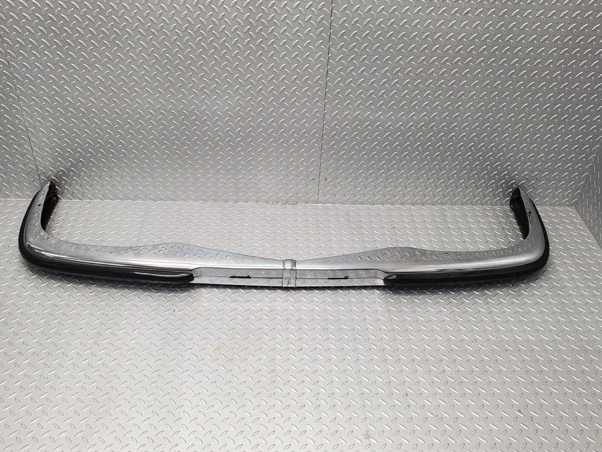 48581 Mercedes-Benz W108 Front Bumper