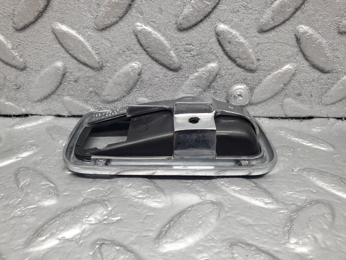50539 Mercedes-Benz W108 280SE 3.5 Chrome Frame Door Opener Right A1087660611