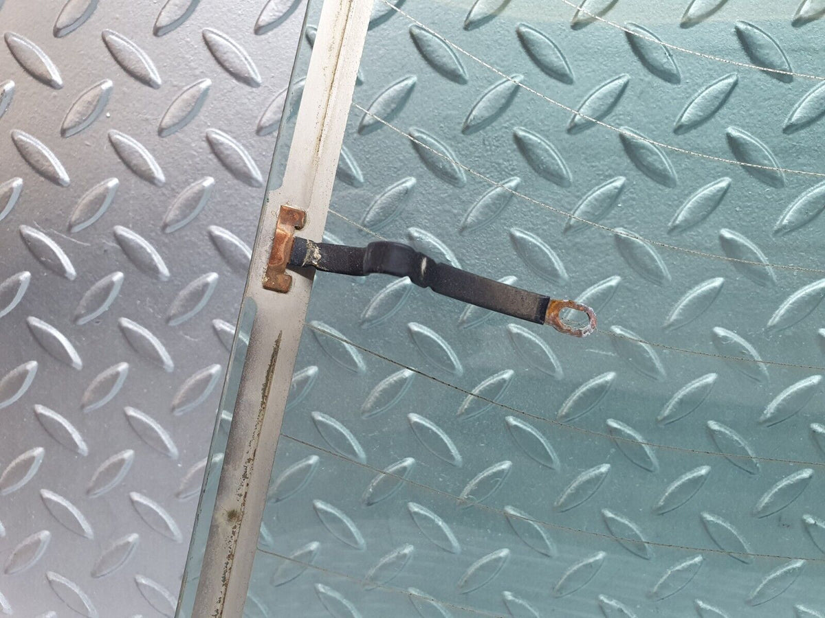42919 Mercedes-Benz W201 190 2.0L Rear Heated Windscreen Glass