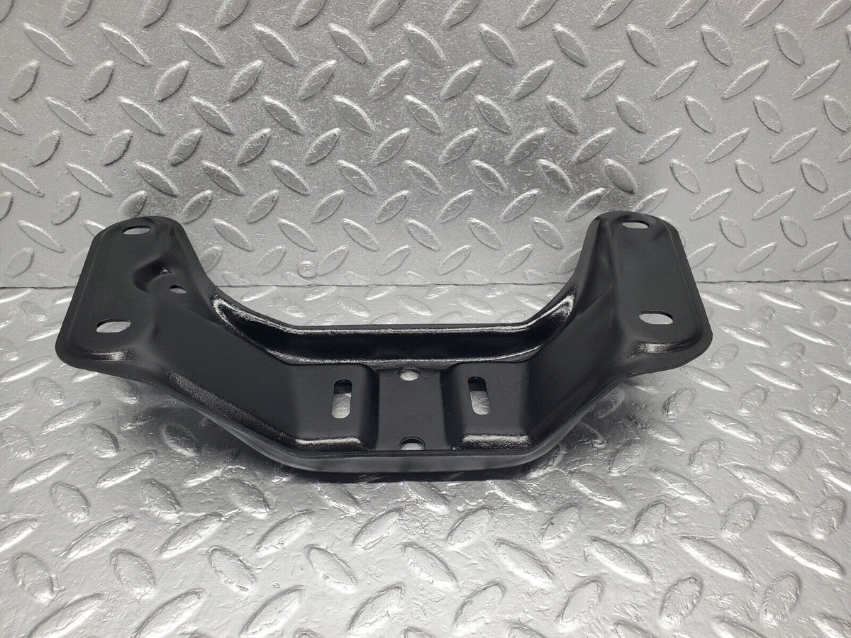 46393 Mercedes-Benz C123 280CE Coupe Gearbox Mount Bracket