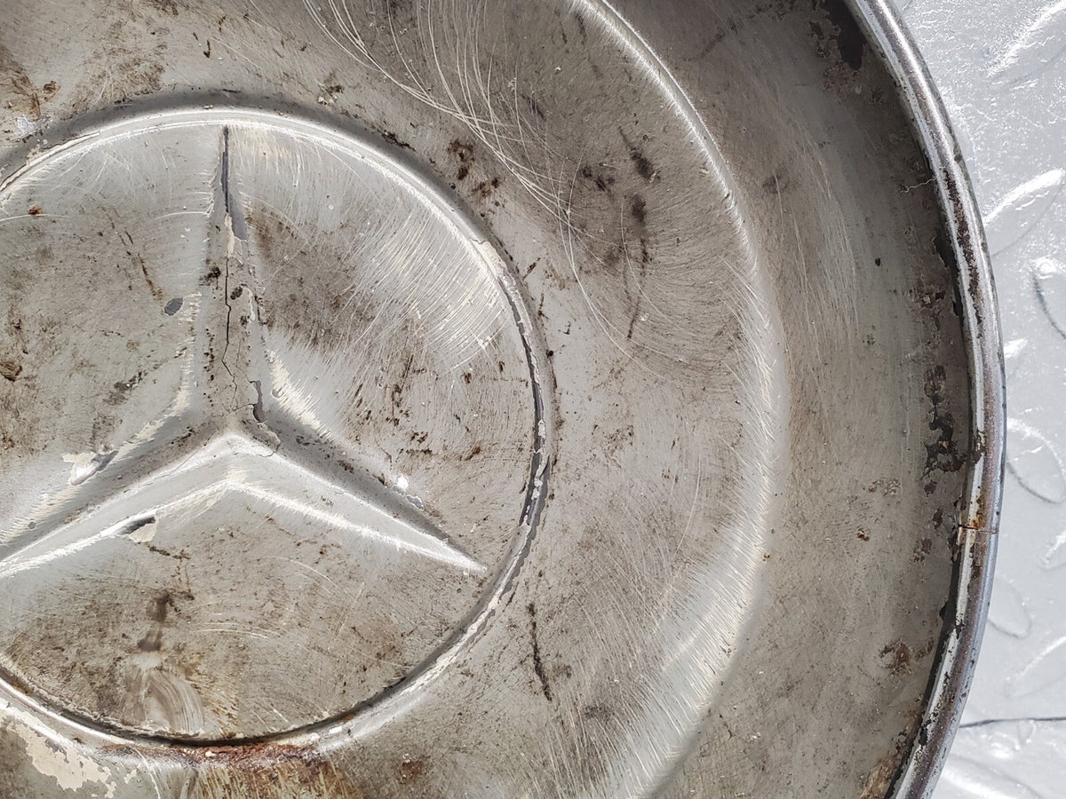 48382 Mercedes-Benz Chrome Wheel Hub Cap