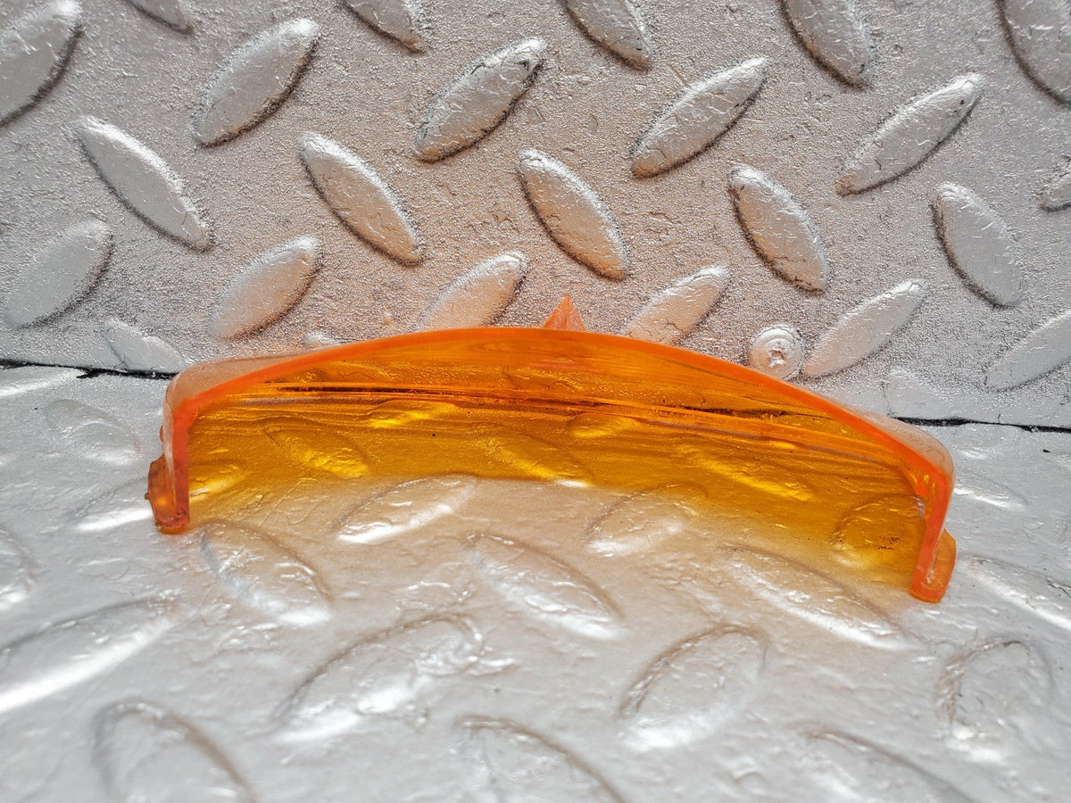 49525 Mercedes-Benz W115 Indicator Light Lens
