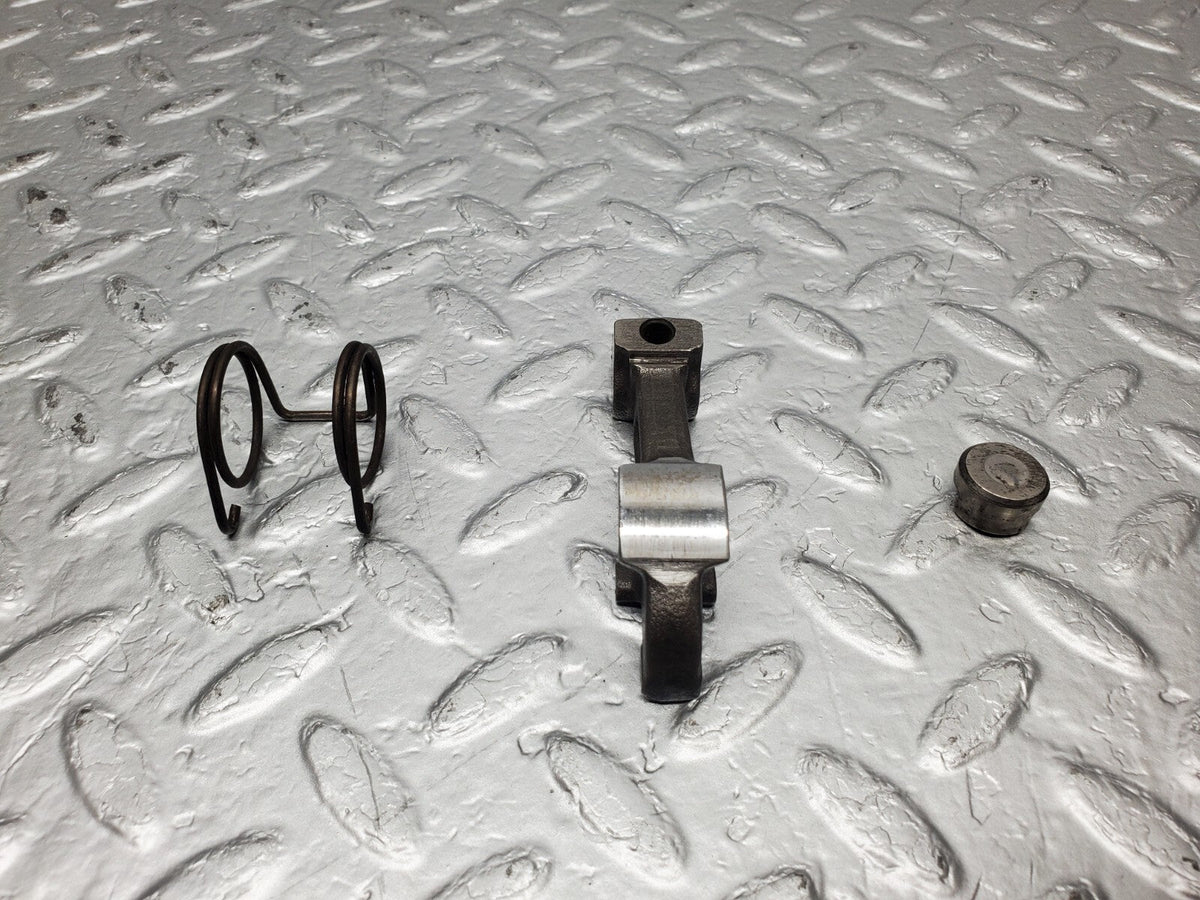 48882 Mercedes-Benz W108 Valve Rocker Arm With Retaining Spring & Tappet