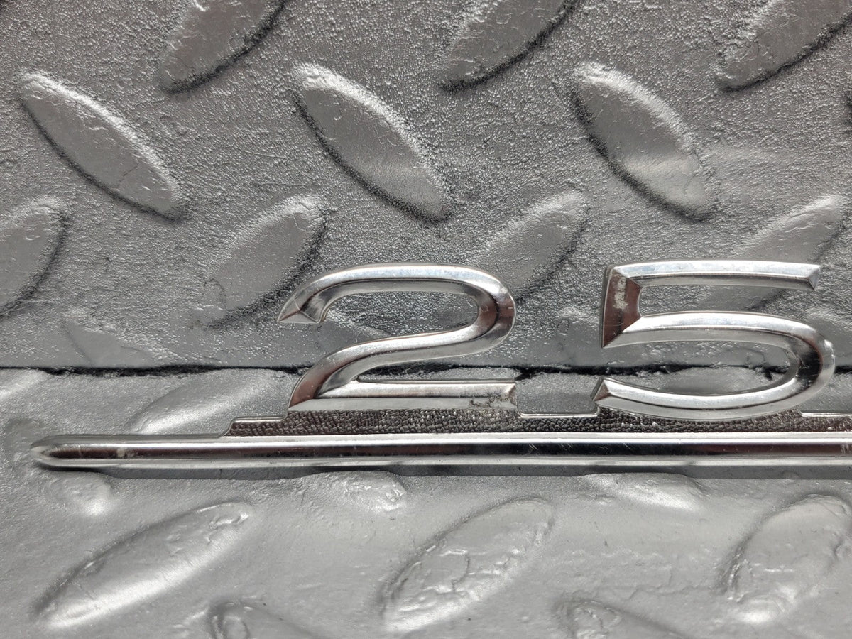 49652 Mercedes-Benz W111 250S Trunk Badge Emblem