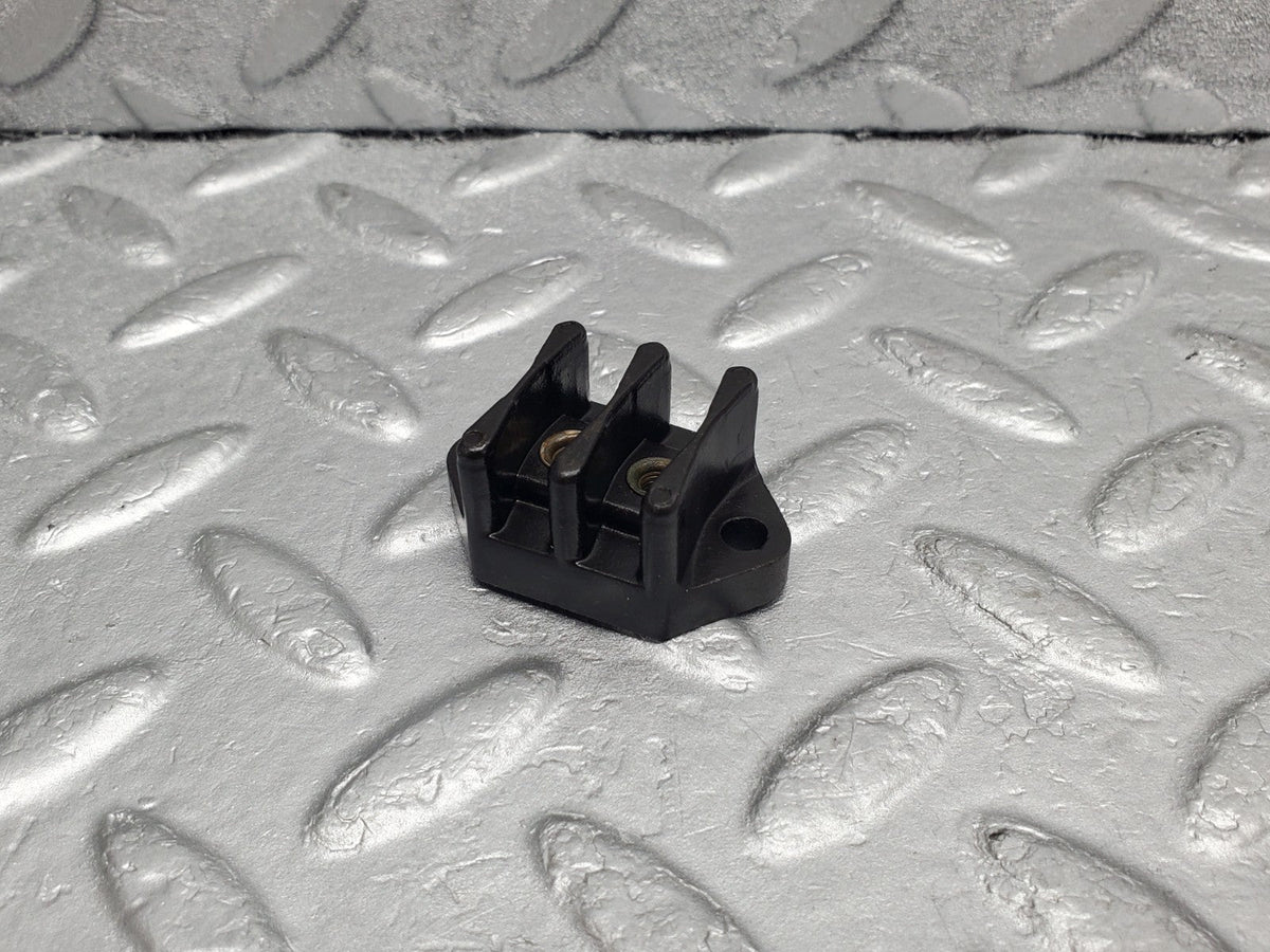 49833 Mercedes-Benz R107 380SL Cable Wire Connector 20490