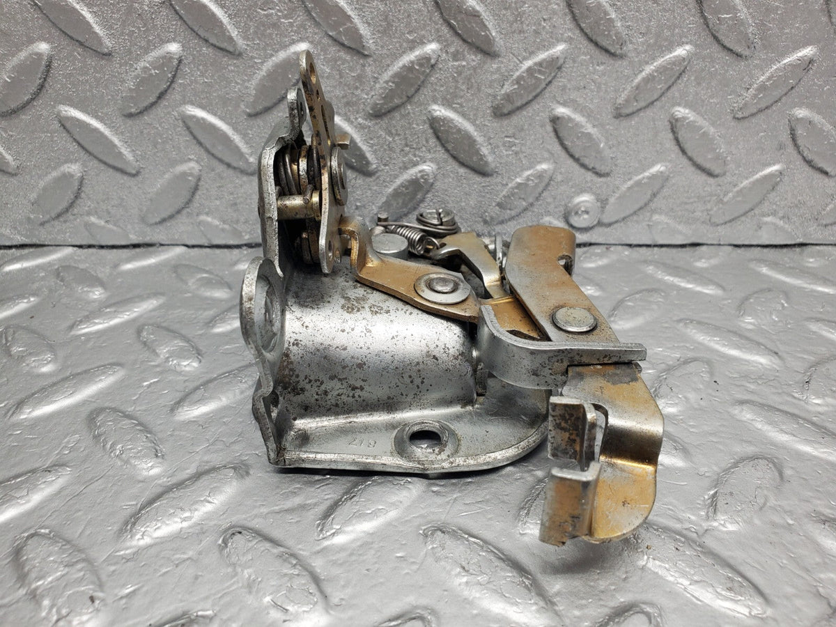 48229 Mercedes-Benz C107 R107 Right Door Lock Mechanism