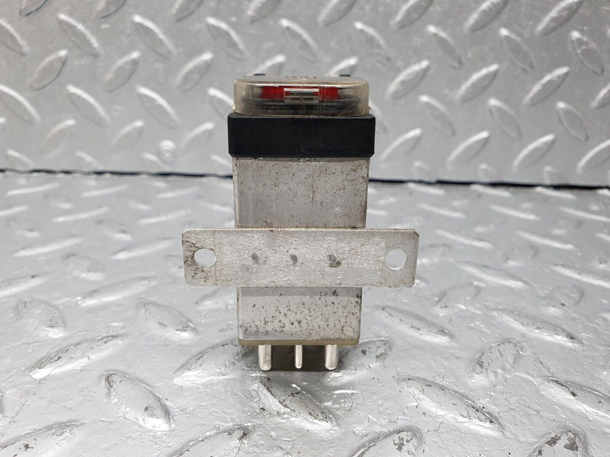 40968 Mercedes-Benz W126 300SE Overload Relay A2015403845