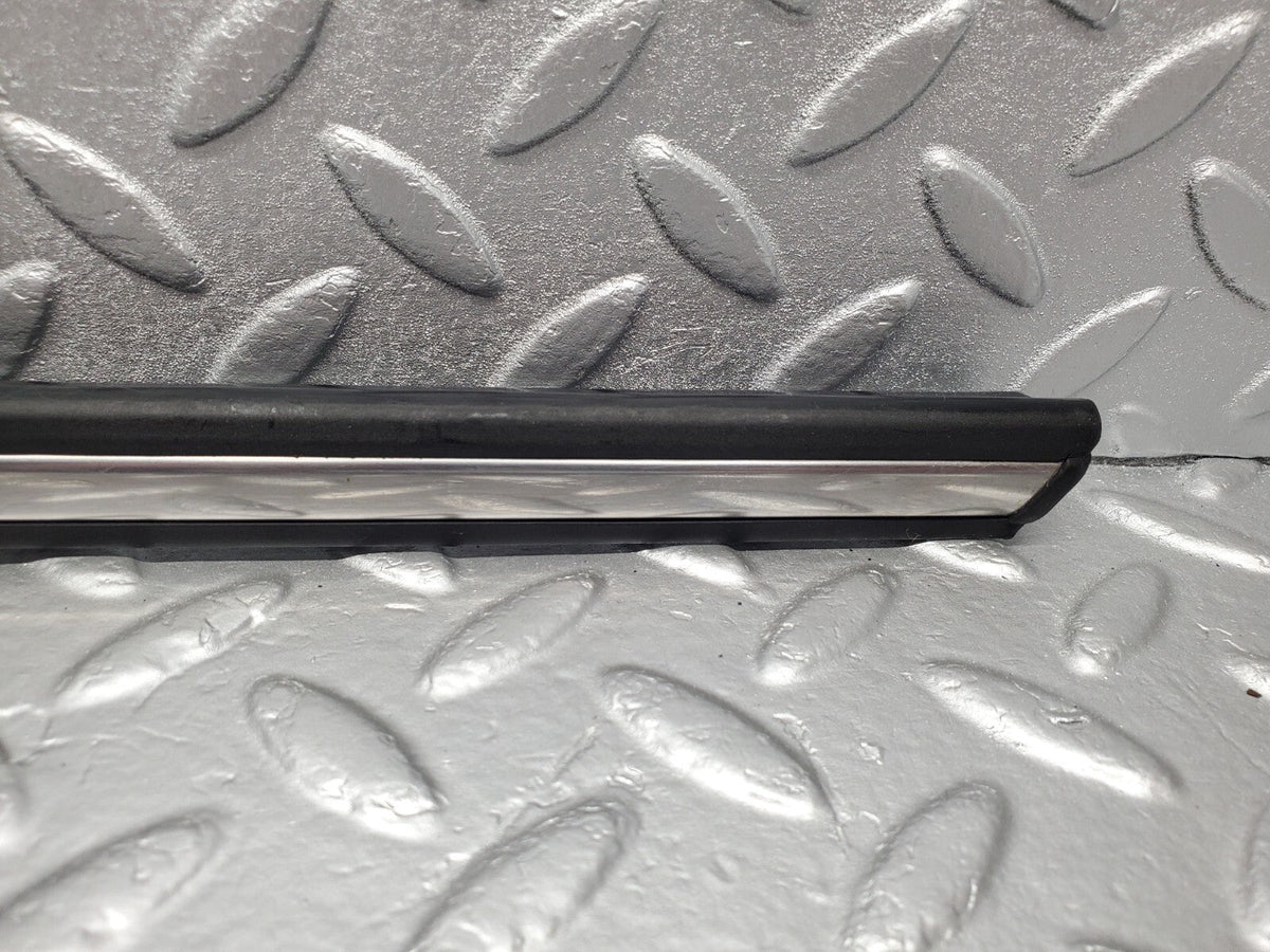 48695 Mercedes-Benz W123 Rear Right Centre Door Moulding Trim