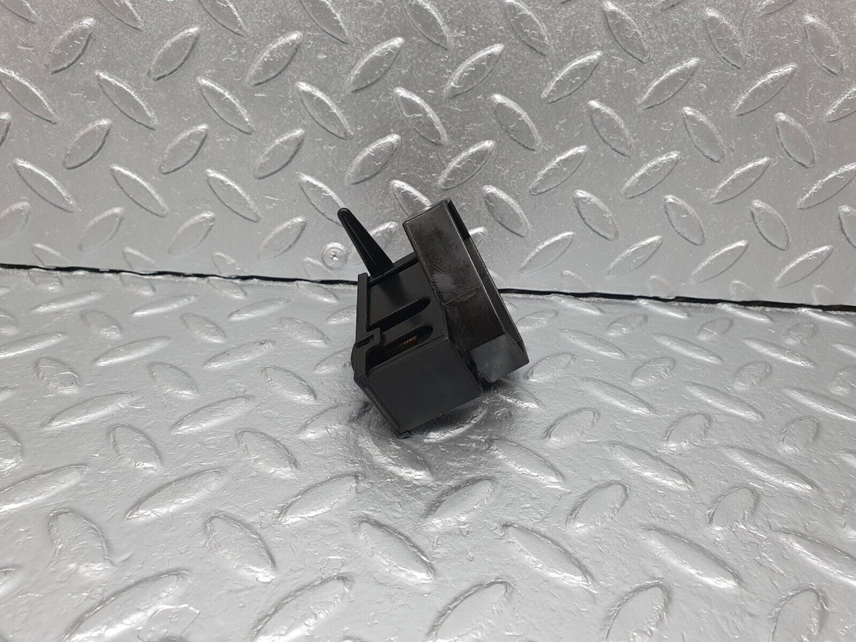 41659 Mercedes-Benz W124 200E Cable Wire Distributor Connector A1245400769