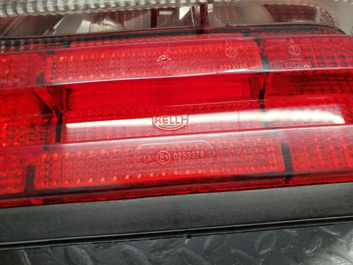 48940 Mercedes-Benz A124 320E Cabriolet Tail Light Right Side Hella