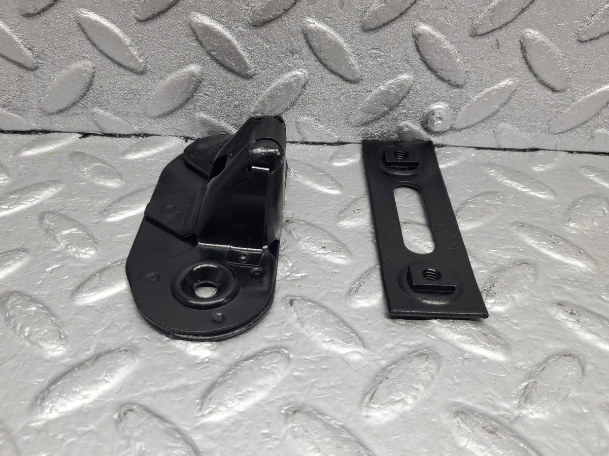 49647 Mercedes-Benz W116 Trunk Lock Latch
