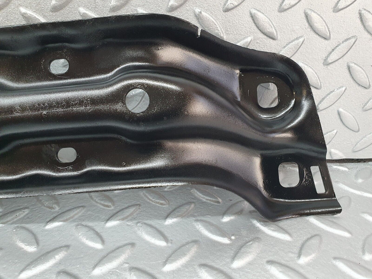 41950 Mercedes-Benz W202 C200 Gearbox Mount Bracket A2022420701