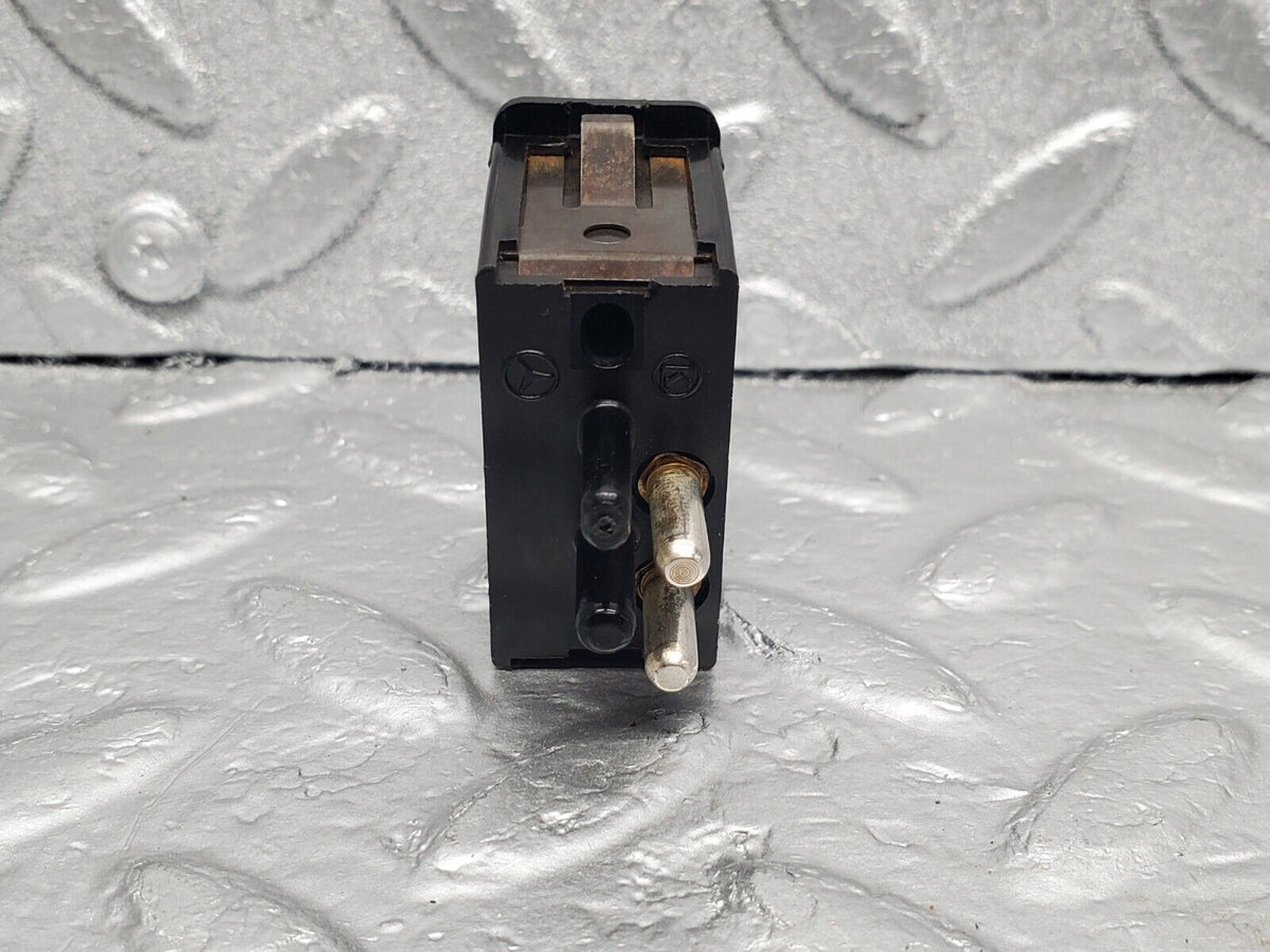 47497 Mercedes-Benz C126 500SEC Coupe Interior Light Switch A0008205910