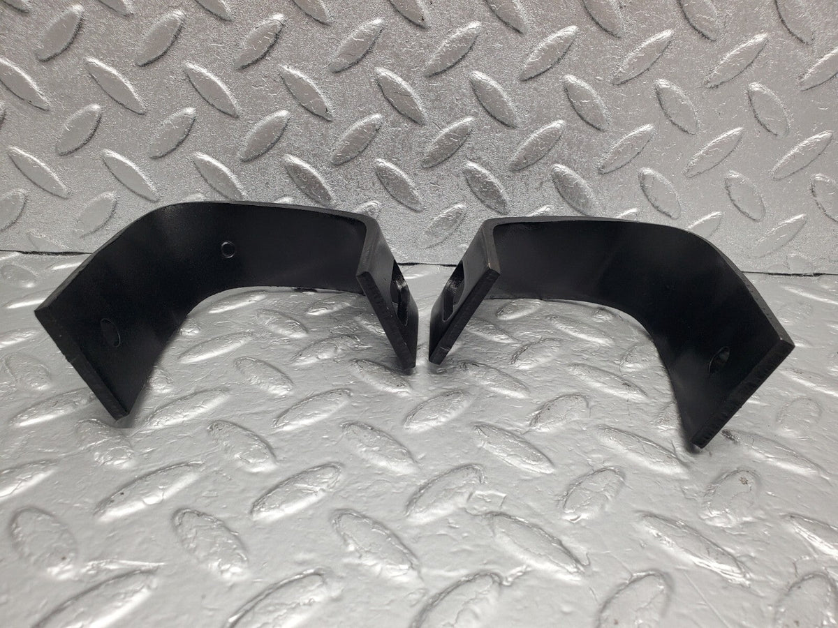48653 Mercedes-Benz W123 Front Bumper Bracket