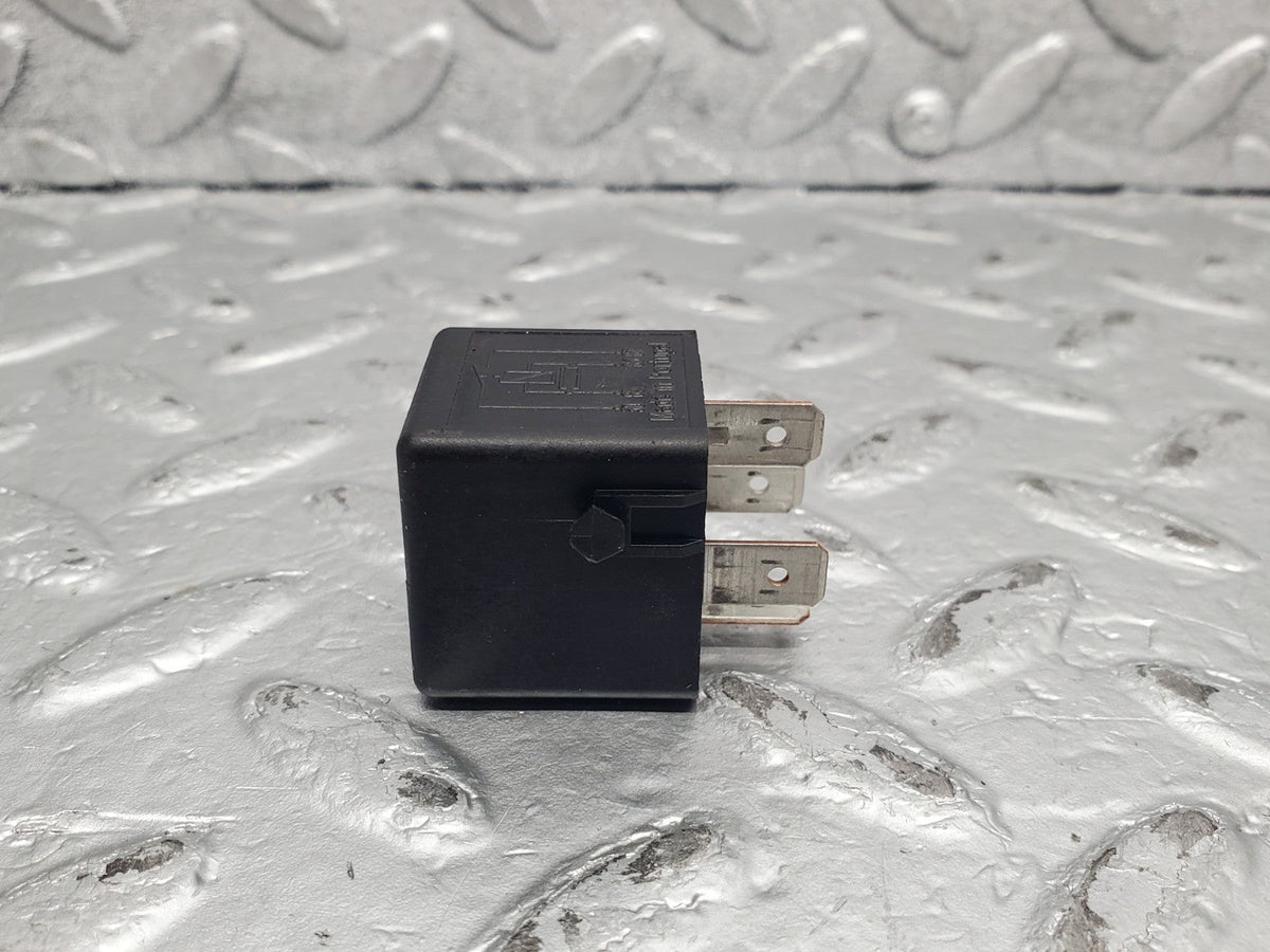 51337 Mercedes-Benz R230 R129 Coupe Multi Purpose Relay A0025421319