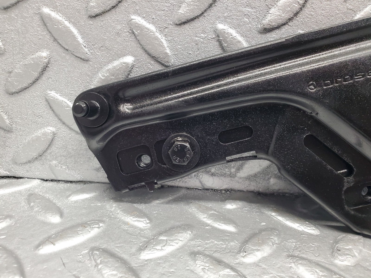 49431 Mercedes-Benz A124 320E Cabriolet Rear Left Power Window Regulator Bracket