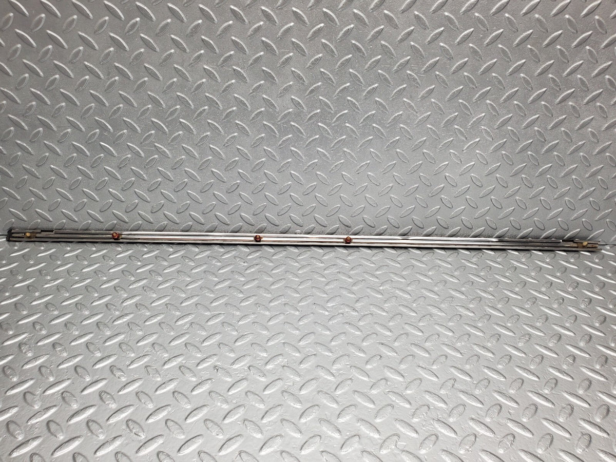 48508 Mercedes-Benz W108 Front Left Door Centre Moulding Trim