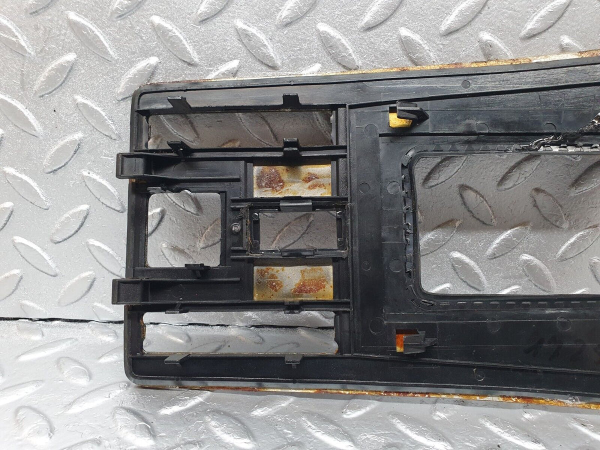 43589 Mercedes-Benz C126 380SEC Coupe Centre Console Wood Panel