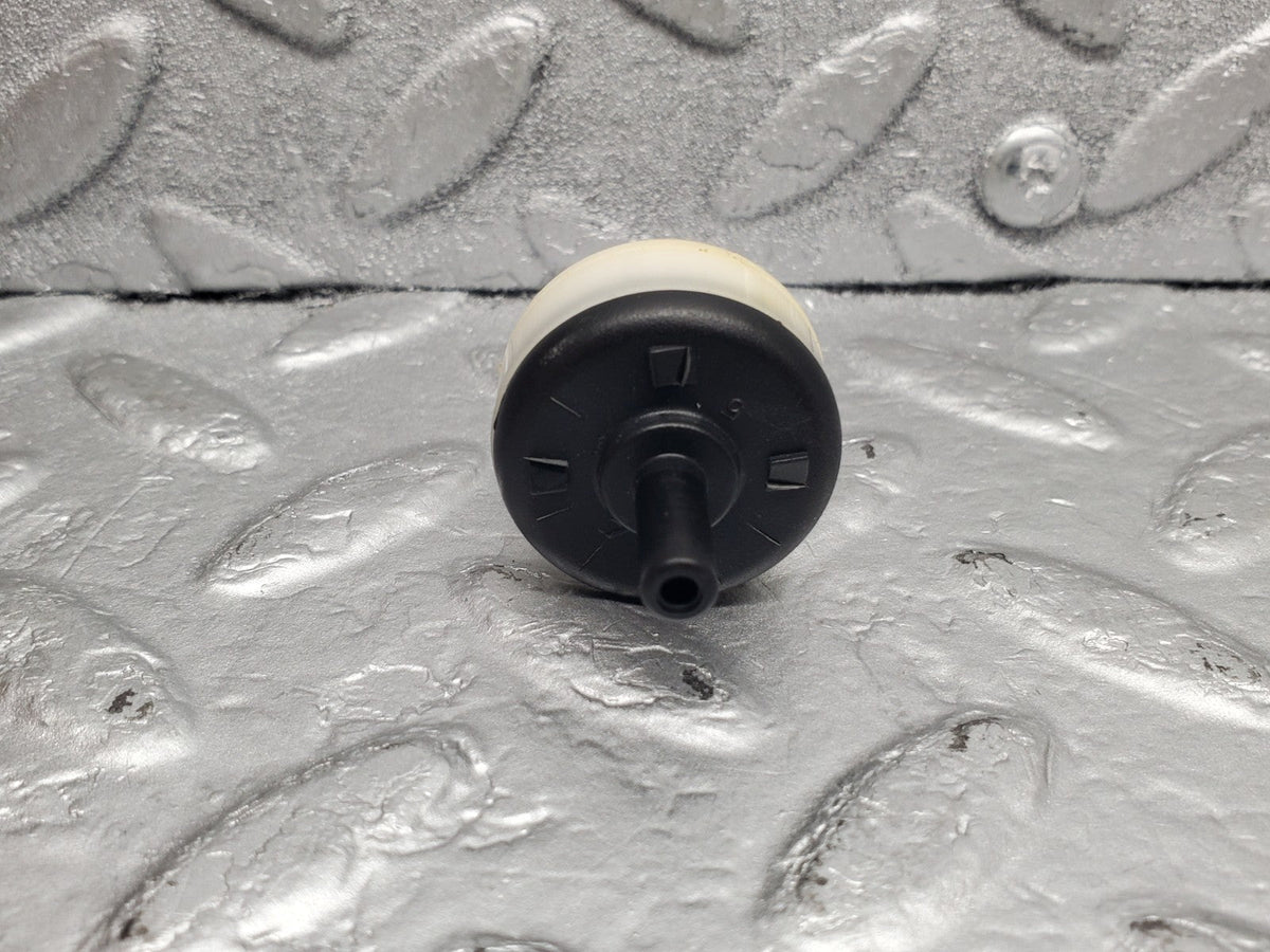 49840 Mercedes-Benz R107 380SL Vacuum Check Valve